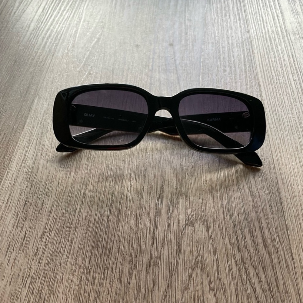 quay australia karma black sleek rectangle y2k retro sunglasses eyewear